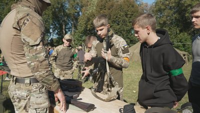Вогнева підготовка та керування дронами : на Вінниччині провели військово-патріотичний табір Вогнева підготовка та керування дронами : на Вінниччині провели військово-патріотичний табір