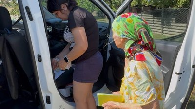Нема ні світла, ні води, а над селом кружляють розвіддрони: як живуть у прифронтовій Олексіївці на Дніпропетровщині Нема ні світла, ні води, а над селом кружляють розвіддрони: як живуть у прифронтовій Олексіївці на Дніпропетровщині