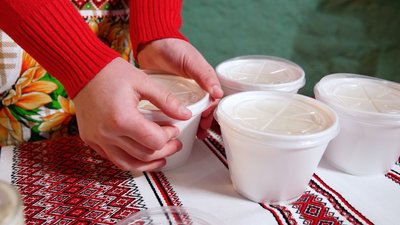 Що таке пароха: жителька Рівненщини показала рецепт давньої страви з молока і сметани Що таке пароха: жителька Рівненщини показала рецепт давньої страви з молока і сметани