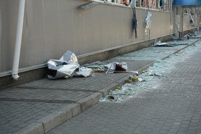 Двоє загиблих, 11 поранених: наслідки авіаудару по підприємству в Сумах Двоє загиблих, 11 поранених: наслідки авіаудару по підприємству в Сумах