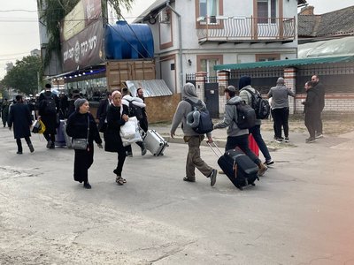 В Умань прибуло 20 тисяч паломників В Умань прибуло 20 тисяч паломників
