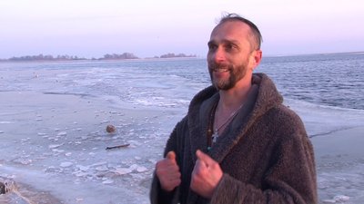 Впродовж дня ніби енерджайзер - черкасець розповідає про загартовування ПІРНАЄ ПОПРИ МОРОЗ Впродовж дня ніби енерджайзер - черкасець розповідає про загартовування ПІРНАЄ ПОПРИ МОРОЗ