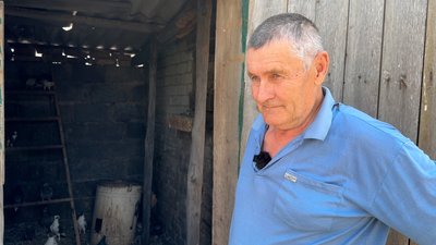 «Не знаємо, чи будемо тут зимувати»: як живуть без світла та під обстрілами у Хрестищі на Донеччині «Не знаємо, чи будемо тут зимувати»: як живуть без світла та під обстрілами у Хрестищі на Донеччині