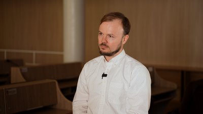 Приходять по гроші: як працюють громадські приймальні черкаських депутатів Приходять по гроші: як працюють громадські приймальні черкаських депутатів