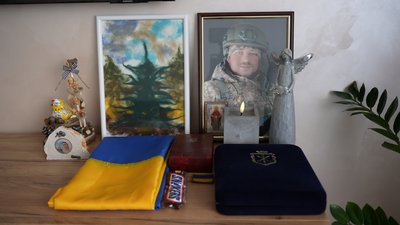 За словами Мар'яни, Максим Дячук добровільно доєднався до лав ЗСУ на початку повномасштабного вторгнення, червень 2026 року, Хмельницький За словами Мар'яни, Максим Дячук добровільно доєднався до лав ЗСУ на початку повномасштабного вторгнення, червень 2026 року, Хмельницький