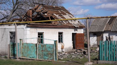 "Страшно, але тримаємося": як живуть в Райполі на Дніпропетровщині за 10 км від лінії фронту "Страшно, але тримаємося": як живуть в Райполі на Дніпропетровщині за 10 км від лінії фронту