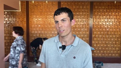 Волонтери з Японії, Португалії, Італії, Казахстану, та ветеран 3 ОШБр: у Ладані Бур-табір ремонтує будинок культури Волонтери з Японії, Португалії, Італії, Казахстану, та ветеран 3 ОШБр: у Ладані Бур-табір ремонтує будинок культури