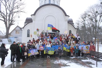 На Вінниччині відбулася різдвяна хода-коляда, присвячена захисникам України