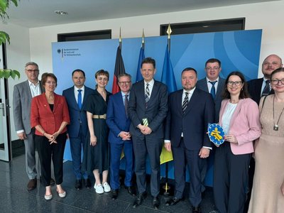 Просування інтересів ВПО, розслідування та Конституційний суд. Чим відомий нардеп з Херсонщини Павло Павліш Просування інтересів ВПО, розслідування та Конституційний суд. Чим відомий нардеп з Херсонщини Павло Павліш