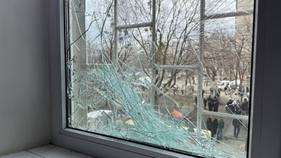 Розбите вікно Розбите вікно