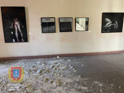 "Значних уражень картин не відбулось": який вигляд має Одеський художній музей після російської атаки "Значних уражень картин не відбулось": який вигляд має Одеський художній музей після російської атаки