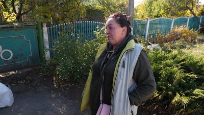 "Залишилося 12 людей у нас": як живуть останні мешканці прифронтової Олександрівки на Дніпропетровщині "Залишилося 12 людей у нас": як живуть останні мешканці прифронтової Олександрівки на Дніпропетровщині