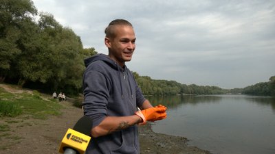 Сім тонн мертвої риби зібрали за два дні у річці Десна у Чернігові Сім тонн мертвої риби зібрали за два дні у річці Десна у Чернігові