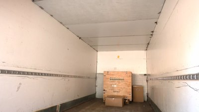 Хмельницькі волонтери готують п’ять спеціальних автомобілів для передачі ЗСУ