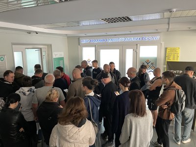 У сервісних центрах Полтавщини бракує адміністраторів для проведення іспитів з водіння
