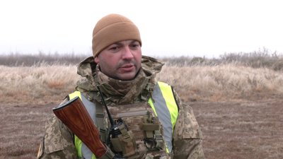 "Щоб людина мала холодний розум": на Рівненщині мобілізованих вчать воювати "Щоб людина мала холодний розум": на Рівненщині мобілізованих вчать воювати