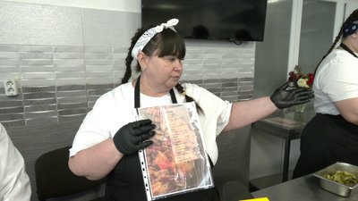 Рідні загиблих та зниклих безвісти готували українські автентичні страви у Рівному Рідні загиблих та зниклих безвісти готували українські автентичні страви у Рівному