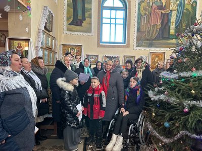 Парафіяни церкви на Волині колядували селами, щоб заробити гроші на храм Парафіяни церкви на Волині колядували селами, щоб заробити гроші на храм