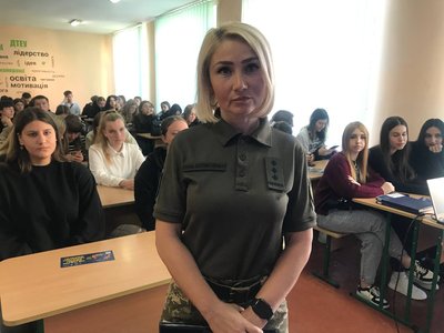 "Легкі гроші — смертельні наслідки": як підліткам Житомирщини не потрапити у пастку російських спецслужб "Легкі гроші — смертельні наслідки": як підліткам Житомирщини не потрапити у пастку російських спецслужб