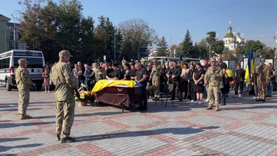 Попрощалися з військовим Олександром Радовенчиком у Рівному Попрощалися з військовим Олександром Радовенчиком у Рівному