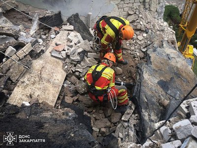 "Страх присутній, але досвід допомагає тримати його під контролем": історія рятувальника ДСНС Закарпаття "Страх присутній, але досвід допомагає тримати його під контролем": історія рятувальника ДСНС Закарпаття