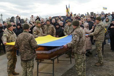 Попрощалися з військовим, Тарас Петрик, Тернопіль, жовтень 2025 Попрощалися з військовим, Тарас Петрик, Тернопіль, жовтень 2025