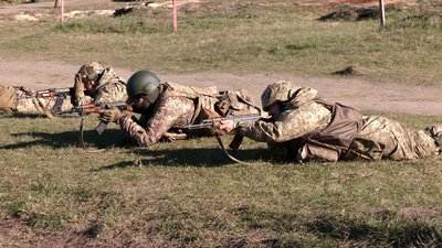 "Маємо відпрацювати до автоматизму": як на Вінниччині проходять навчання новобранців ЗСУ "Маємо відпрацювати до автоматизму": як на Вінниччині проходять навчання новобранців ЗСУ