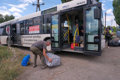 Їхали по заявці - знайшли тільки спалений будинок. Волонтер розповів про евакуацію з Торецька Їхали по заявці - знайшли тільки спалений будинок. Волонтер розповів про евакуацію з Торецька