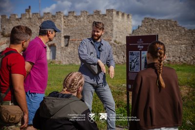 «Можливість доторкнутися до історії»: як на Дніпропетровщині використовують археологію для відновлення ветеранів