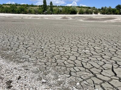 Науковці щодня фіксують наслідки екокатастрофи внаслідок підриву військами РФ Каховської ГЕС Науковці щодня фіксують наслідки екокатастрофи внаслідок підриву військами РФ Каховської ГЕС