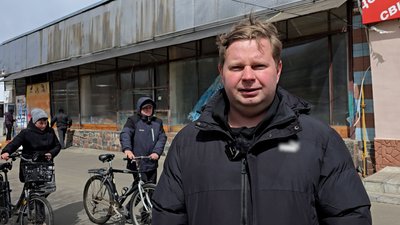 "Це була найбільша атака на Корюківку": очевидці розповіли, як 18 російських безпілотників атакували місто "Це була найбільша атака на Корюківку": очевидці розповіли, як 18 російських безпілотників атакували місто