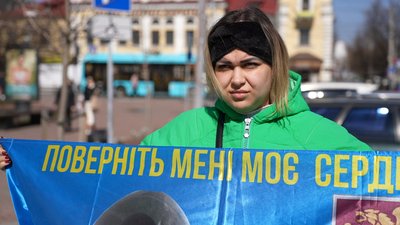 Вероніка щотижня приїздить на акцію зі Старокостянтинова до Хмельницького Вероніка щотижня приїздить на акцію зі Старокостянтинова до Хмельницького