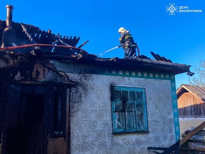 На Вінниччині за добу — 18 пожеж, в одній з них загинула людина На Вінниччині за добу — 18 пожеж, в одній з них загинула людина
