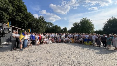 Провів у полоні 27 місяців: військового Назара Столярчука зустріли у Шпанівській громаді на Рівненщині