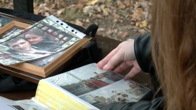 "Був чуйним та добрим лікарем, якого любили пацієнти": у Чернігові попрощалися з Андрієм Мохоньком "Був чуйним та добрим лікарем, якого любили пацієнти": у Чернігові попрощалися з Андрієм Мохоньком