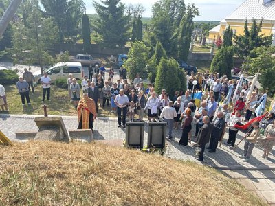 Меморіальні дошки, ЗСУ, Тернопільщина, Орест Клошник, Андрій Трач, Роман Гогусь Меморіальні дошки, ЗСУ, Тернопільщина, Орест Клошник, Андрій Трач, Роман Гогусь