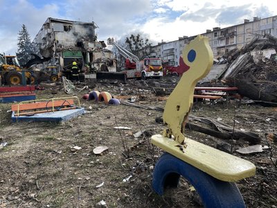 "На кожному поверсі були загиблі": підсумки розбору зруйнованого ракетою будинку у Полтаві "На кожному поверсі були загиблі": підсумки розбору зруйнованого ракетою будинку у Полтаві