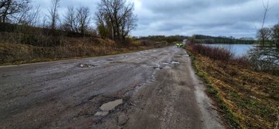 На Житомирщині шукають підрядника, який за 331 мільйон реконструює частину дороги Житомир-Чернівці На Житомирщині шукають підрядника, який за 331 мільйон реконструює частину дороги Житомир-Чернівці