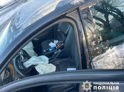 ДТП на Черкащині: рятувальники дістали людину з понівеченого легковика ДТП на Черкащині: рятувальники дістали людину з понівеченого легковика