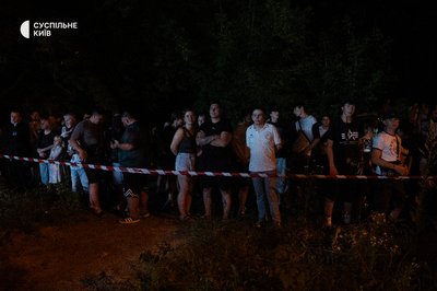 Ліквідація пожежі тривала усю ніч: у ДСНС розповіли про наслідки атаки РФ на Київ 25 червня Ліквідація пожежі тривала усю ніч: у ДСНС розповіли про наслідки атаки РФ на Київ 25 червня