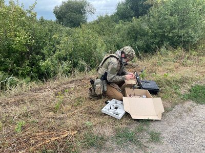 "Моє найбільше бажання — закінчення війни та повернення додому". Оператор ударних дронів розповів як працюють на Сумщині "Моє найбільше бажання — закінчення війни та повернення додому". Оператор ударних дронів розповів як працюють на Сумщині