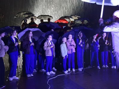Місцеві хори співали духовні пісні Місцеві хори співали духовні пісні