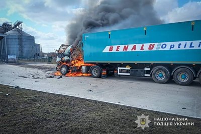 Двоє загиблих та дев'ятеро поранених людей: що відомо про обстріли Сумщини за добу