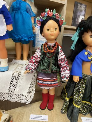 Продала колекцію заради допомоги війську: історія колекціонерки ляльок з Одещини Продала колекцію заради допомоги війську: історія колекціонерки ляльок з Одещини