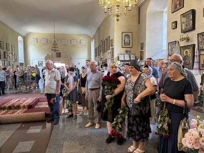 Прощання із Тамарою Пивовар: що згадують рідні про жертву обстрілу ТЦК 3 липня Прощання із Тамарою Пивовар: що згадують рідні про жертву обстрілу ТЦК 3 липня