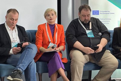 Юлія Грицку, радниця віцепрем'єр-міністра з питань європейської та євроатлантичної інтеграції на першому форумі Re:Open Bukovyna, Чернівці, 17 квітня 2026 року Юлія Грицку, радниця віцепрем'єр-міністра з питань європейської та євроатлантичної інтеграції на першому форумі Re:Open Bukovyna, Чернівці, 17 квітня 2026 року