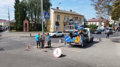 Сенсорні кнопки та модернізація вуличного освітлення: що вже зробили в Рівному Сенсорні кнопки та модернізація вуличного освітлення: що вже зробили в Рівному