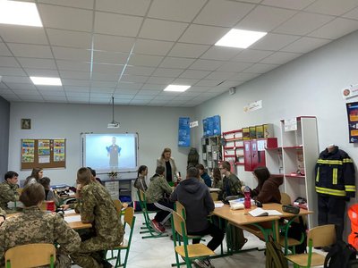 предмет "Захист України", нова програма Захисту України, дрони, домедична допомога, Теребовлянський ліцей предмет "Захист України", нова програма Захисту України, дрони, домедична допомога, Теребовлянський ліцей
