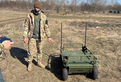 Від розвідки до ударів: як військових готують до роботи з дронами Від розвідки до ударів: як військових готують до роботи з дронами