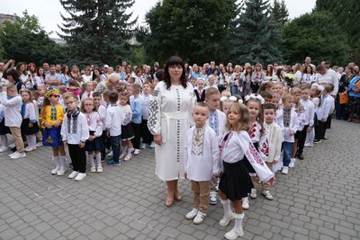 Перший дзвоник, Івано-Франківськ, 1 вересня Перший дзвоник, Івано-Франківськ, 1 вересня